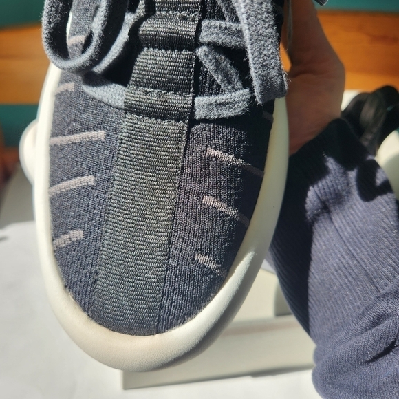 𝅺MARNI Black Banana lace up sneakers size 9(42) BNWT - Picture 7 of 9